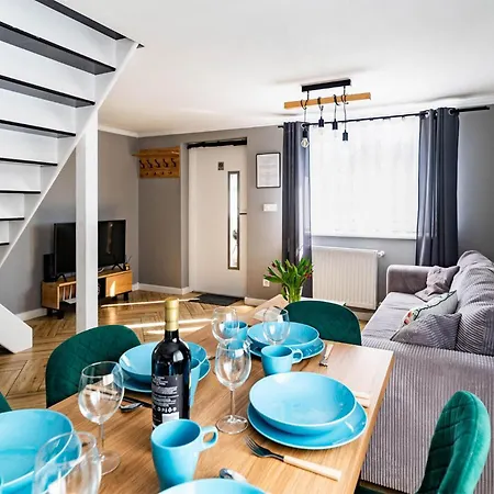 בית נופש Gorgeous Home In Lubin With Wifi *